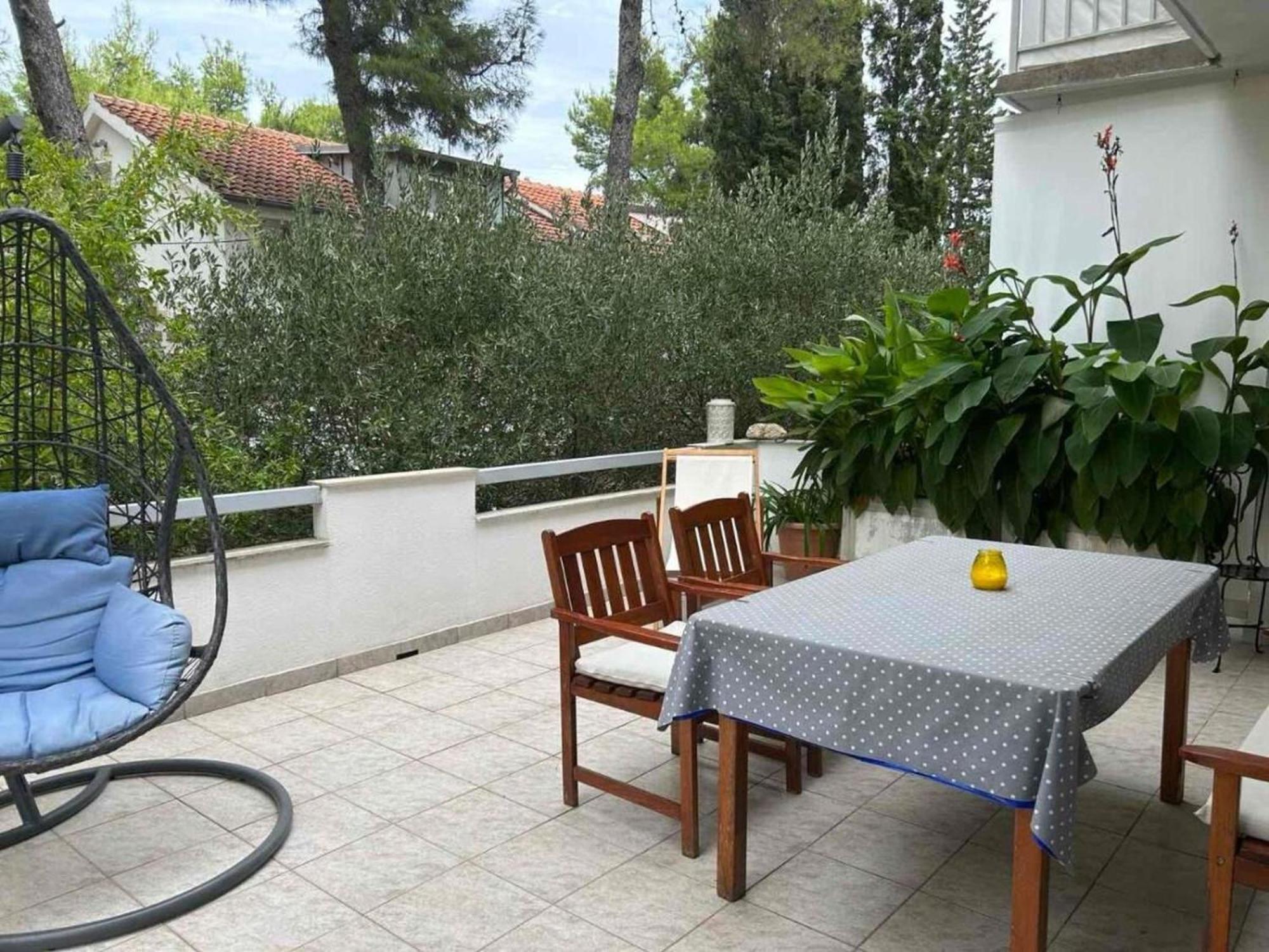 Matkov - Quite And Peaceful Location Jelsa (Hvar)