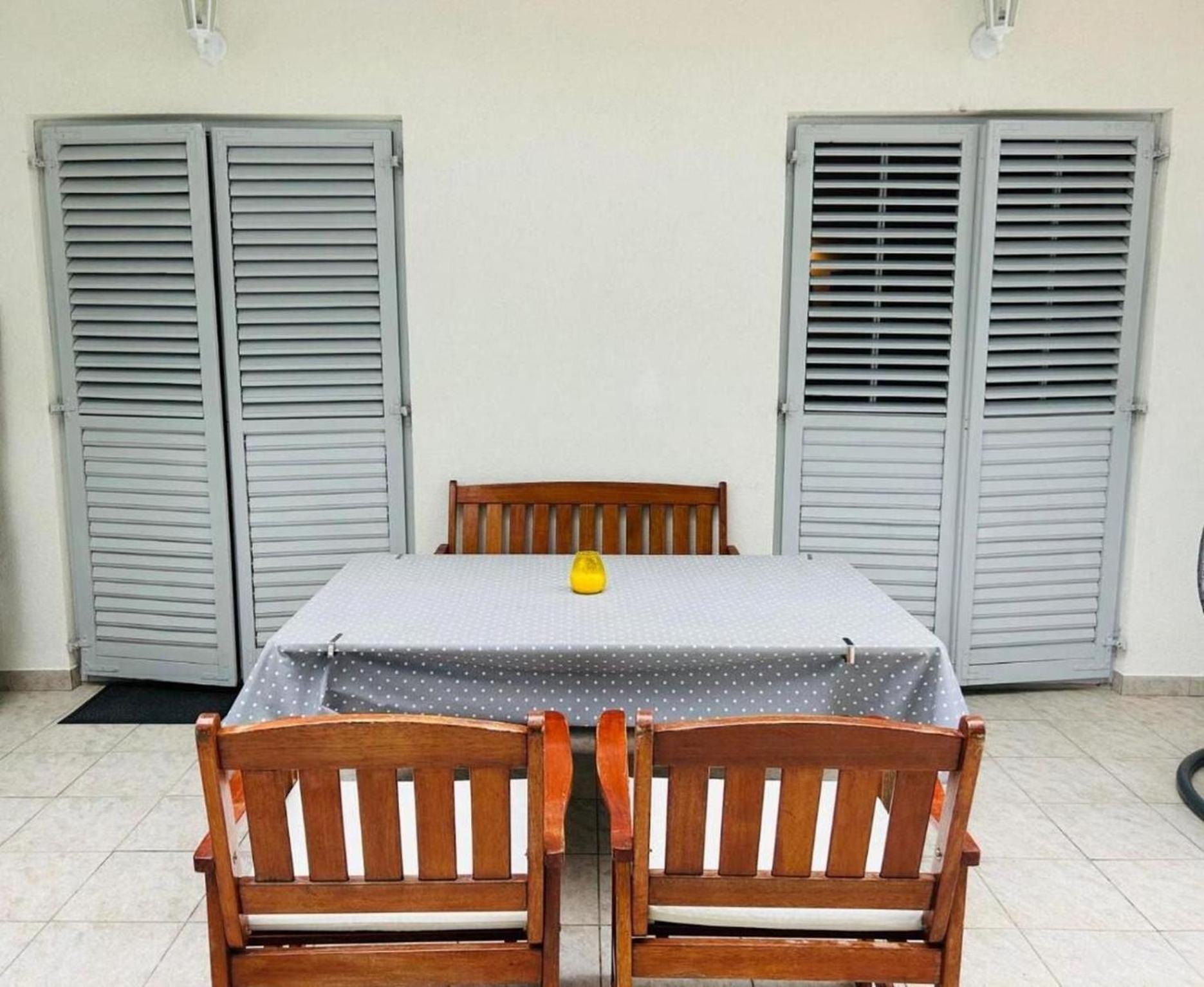 Matkov - Quite And Peaceful Location Appartement Jelsa (Hvar)